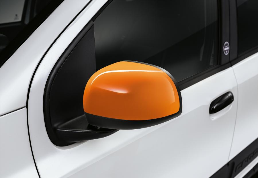 Детали экстерьера Fiat Panda connected by Wind (319) 2019 года  (фото 11 из 25)